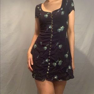 *New* tie back floral dress